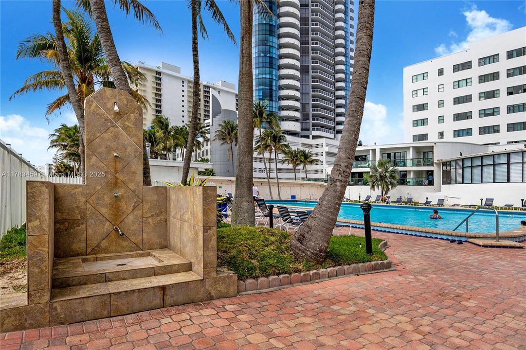 En Venta: $355,000 (0 camas, 1 baños, 400 Pies cuadrados)
