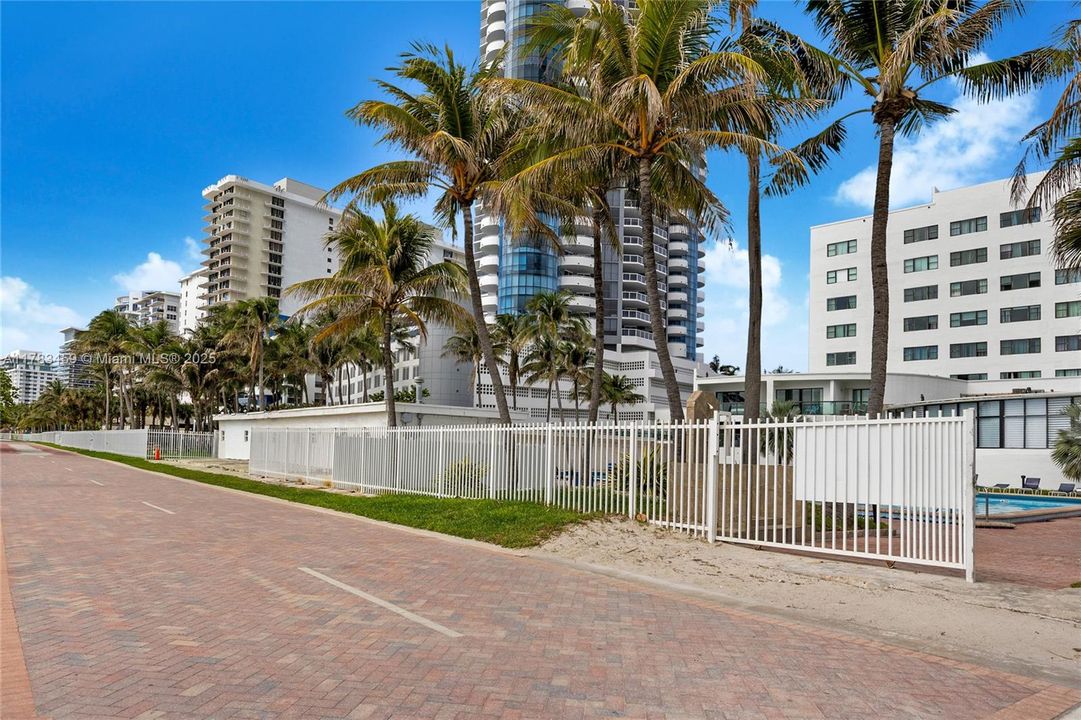 En Venta: $355,000 (0 camas, 1 baños, 400 Pies cuadrados)