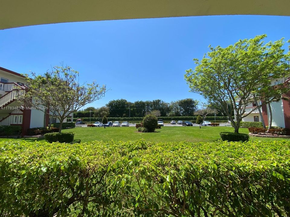 最近租的: $1,375 (1 贝兹, 1 浴室, 600 平方英尺)