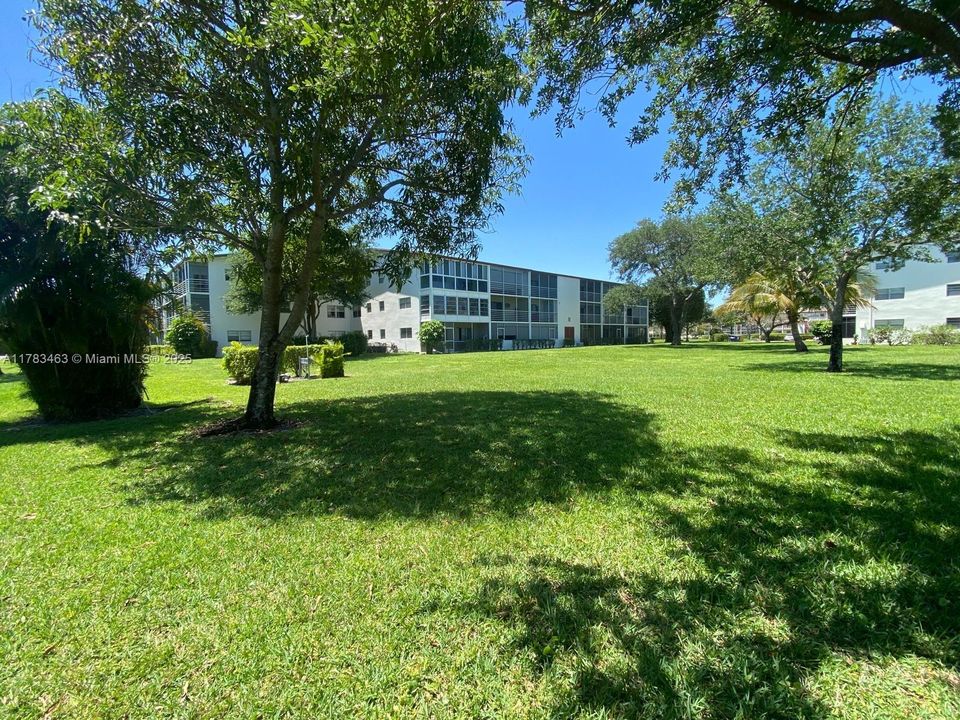 最近租的: $1,375 (1 贝兹, 1 浴室, 600 平方英尺)