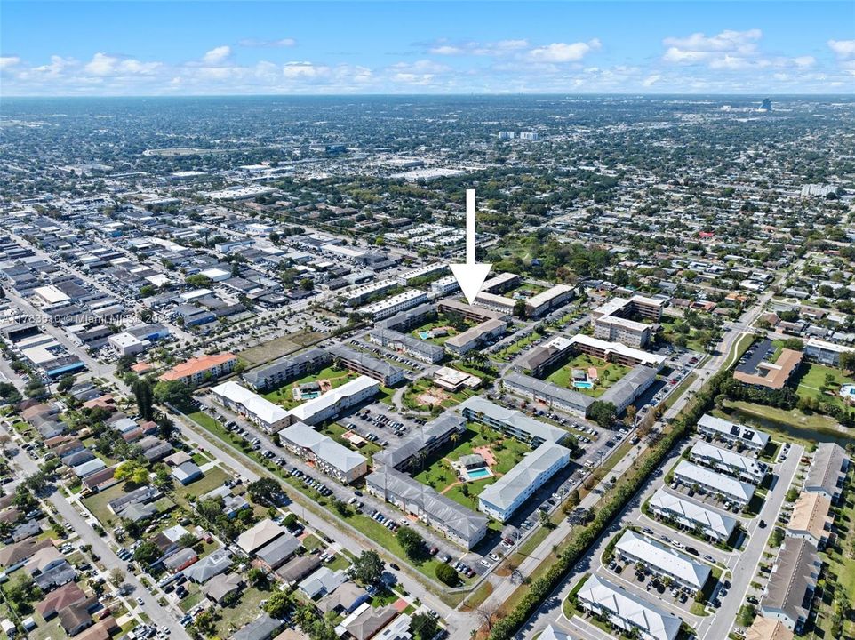 For Sale: $129,000 (2 beds, 1 baths, 880 Square Feet)