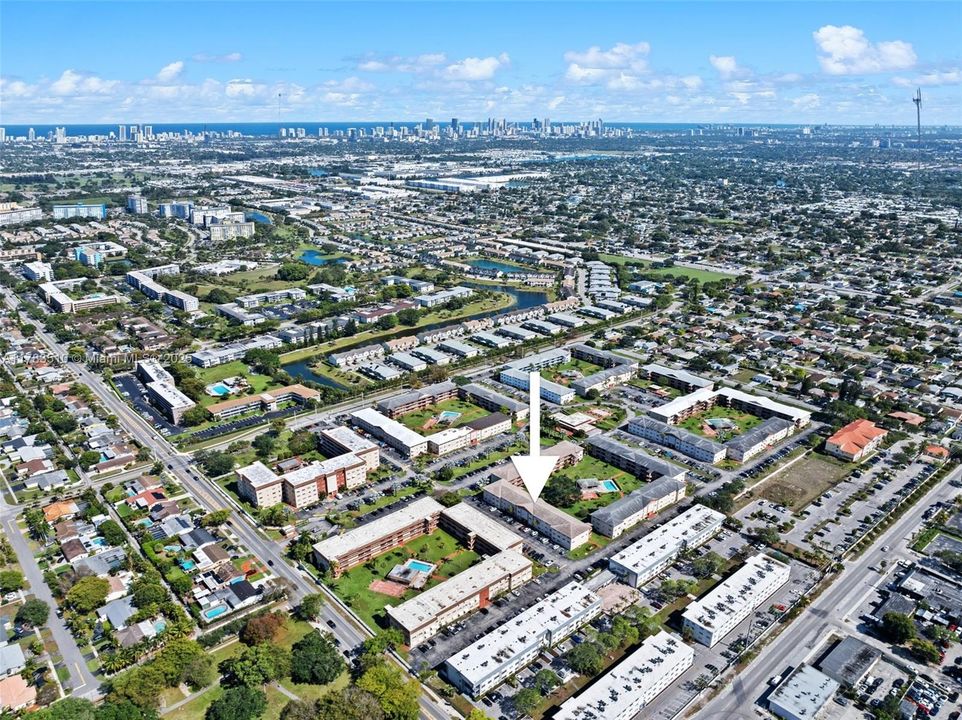 For Sale: $129,000 (2 beds, 1 baths, 880 Square Feet)