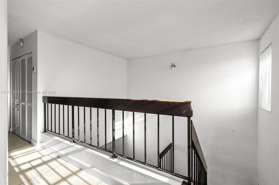 Recently Sold: $540,000 (3 beds, 2 baths, 1920 Square Feet)