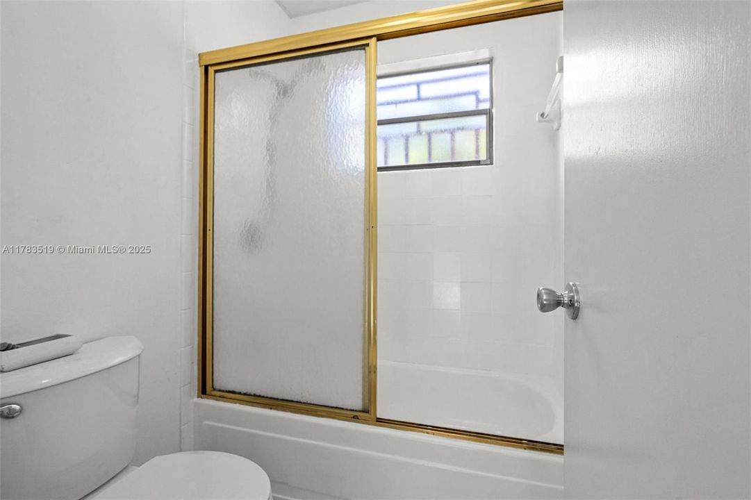 Recently Sold: $540,000 (3 beds, 2 baths, 1920 Square Feet)