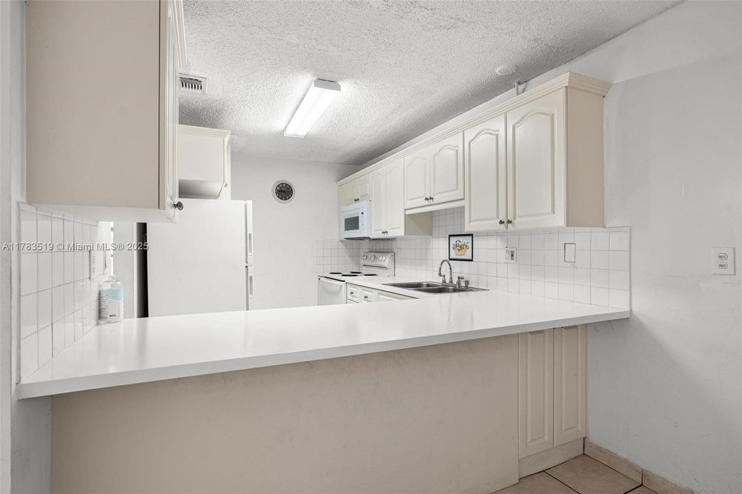 Recently Sold: $540,000 (3 beds, 2 baths, 1920 Square Feet)