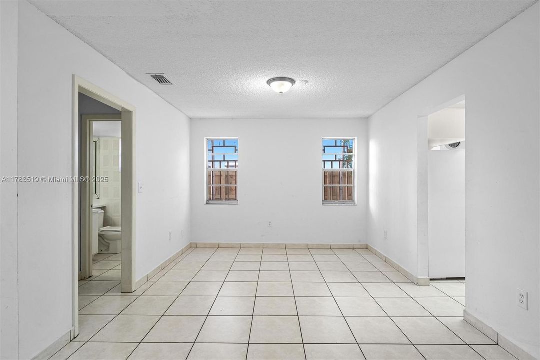 Recently Sold: $540,000 (3 beds, 2 baths, 1920 Square Feet)