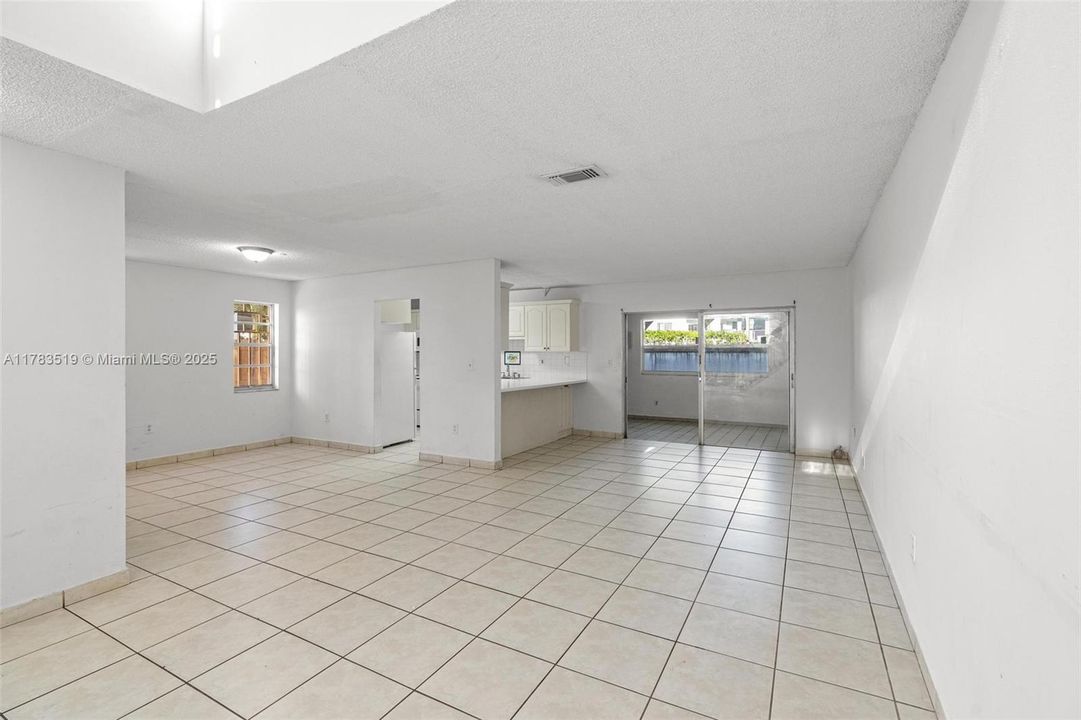 Recently Sold: $540,000 (3 beds, 2 baths, 1920 Square Feet)