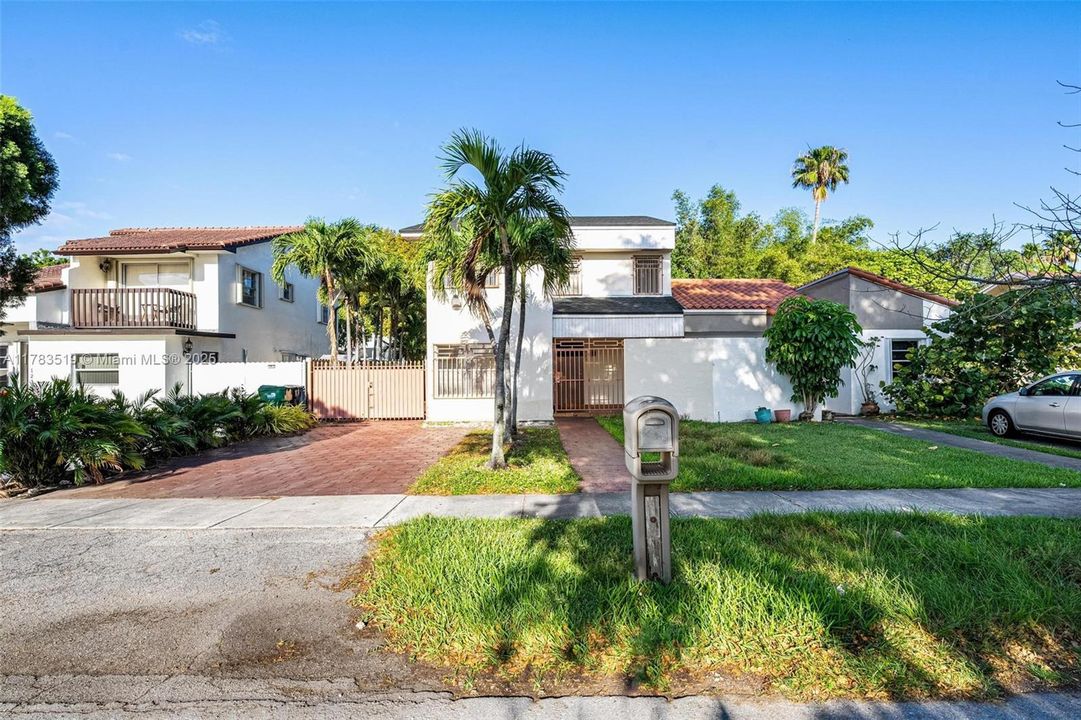 Recently Sold: $540,000 (3 beds, 2 baths, 1920 Square Feet)