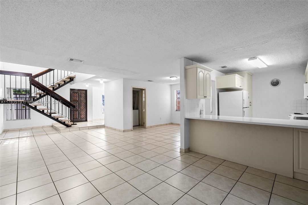 Recently Sold: $540,000 (3 beds, 2 baths, 1920 Square Feet)