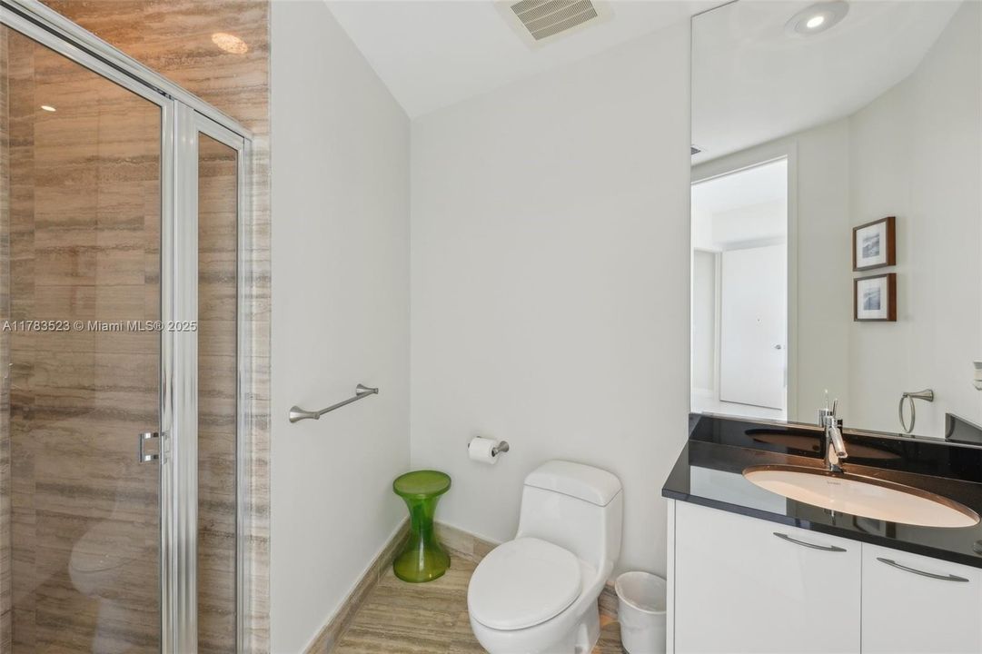 Recently Sold: $2,250,000 (3 beds, 3 baths, 2327 Square Feet)