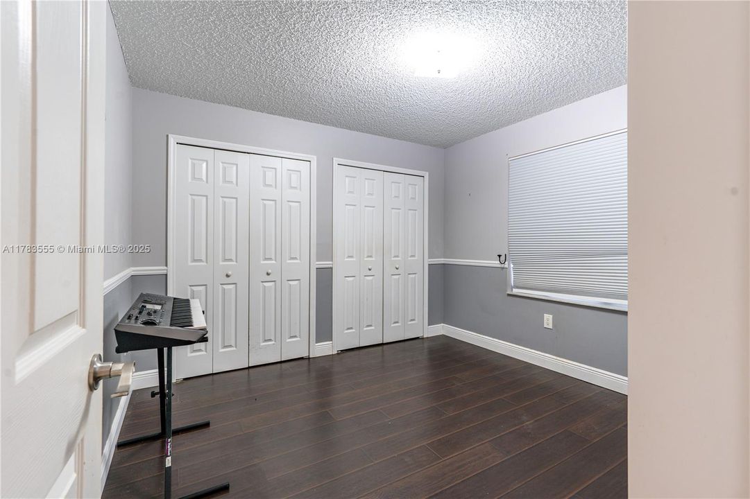 Recently Sold: $539,000 (3 beds, 2 baths, 1639 Square Feet)