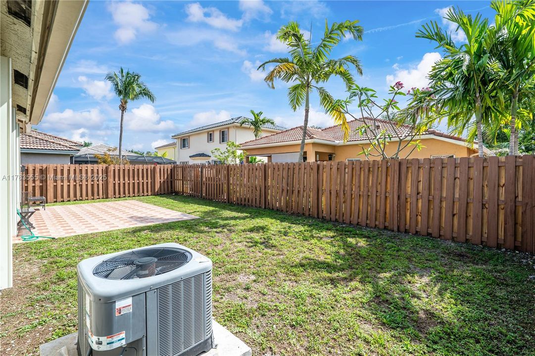 Recently Sold: $539,000 (3 beds, 2 baths, 1639 Square Feet)