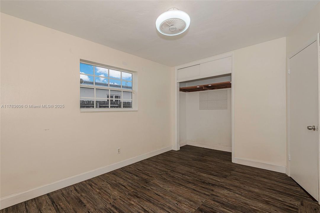 最近售出: $535,000 (3 贝兹, 2 浴室, 1310 平方英尺)