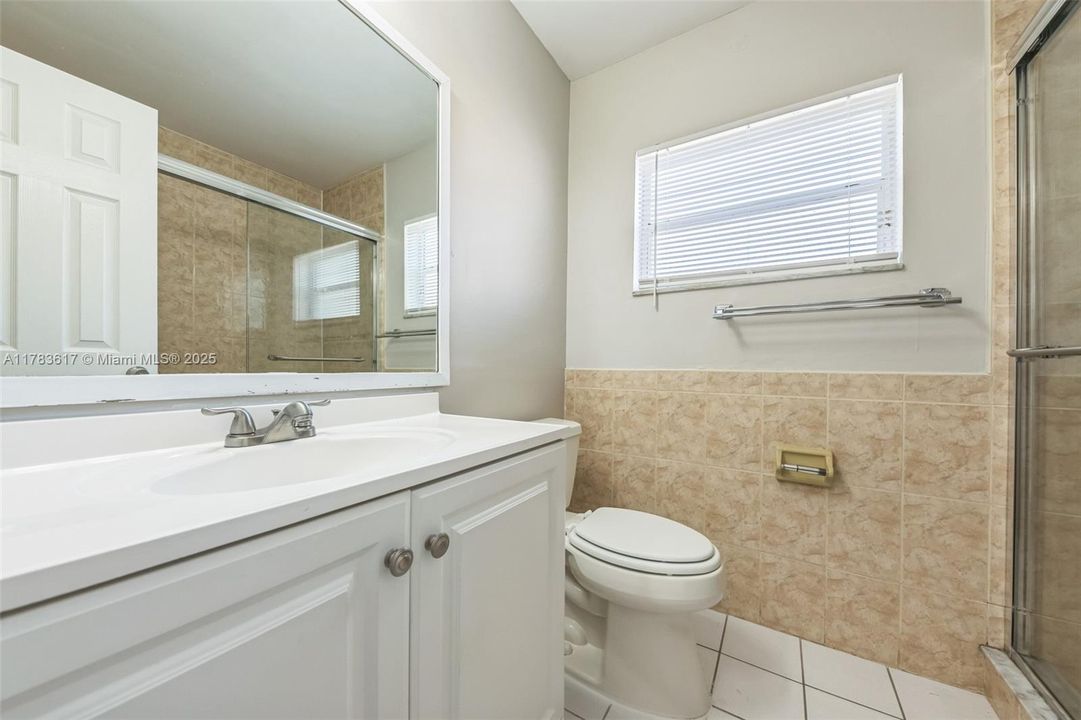 最近售出: $479,000 (3 贝兹, 2 浴室, 1751 平方英尺)