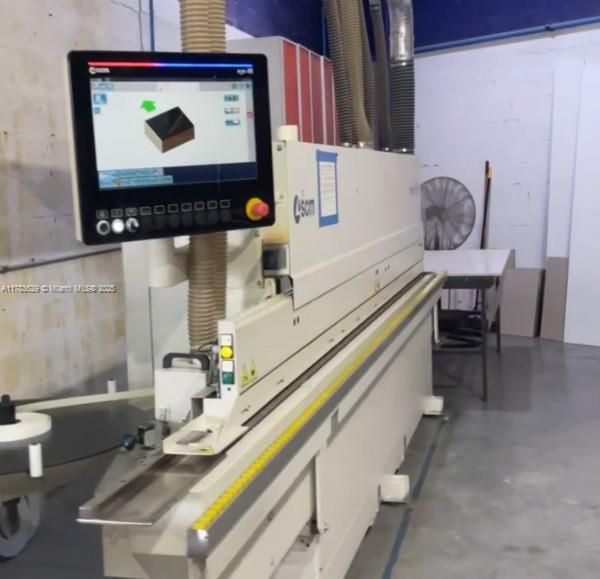 最近售出: $4,899,900 (0 贝兹, 0 浴室, 0 平方英尺)