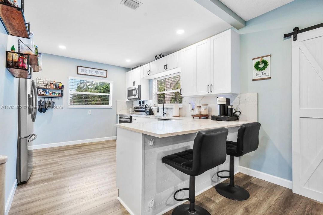 Vendido Recientemente: $565,000 (3 camas, 1 baños, 1446 Pies cuadrados)