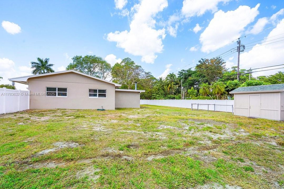 Vendido Recientemente: $565,000 (3 camas, 1 baños, 1446 Pies cuadrados)