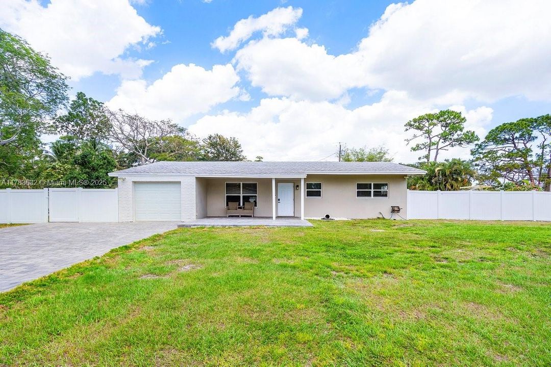 Vendido Recientemente: $565,000 (3 camas, 1 baños, 1446 Pies cuadrados)