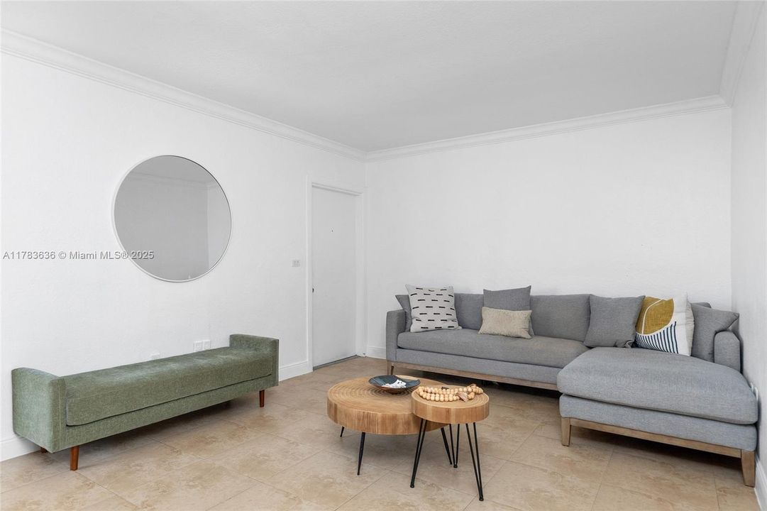 Vendido Recientemente: $415,000 (2 camas, 2 baños, 899 Pies cuadrados)