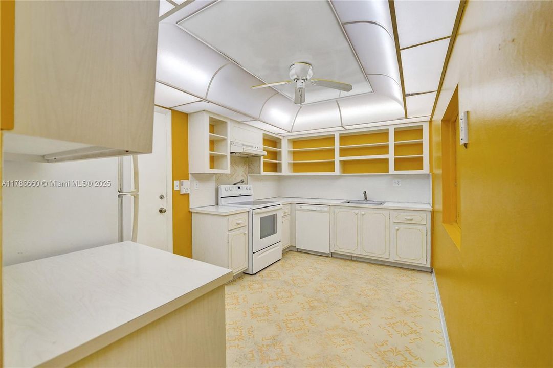 Vendido Recientemente: $345,000 (2 camas, 2 baños, 1242 Pies cuadrados)