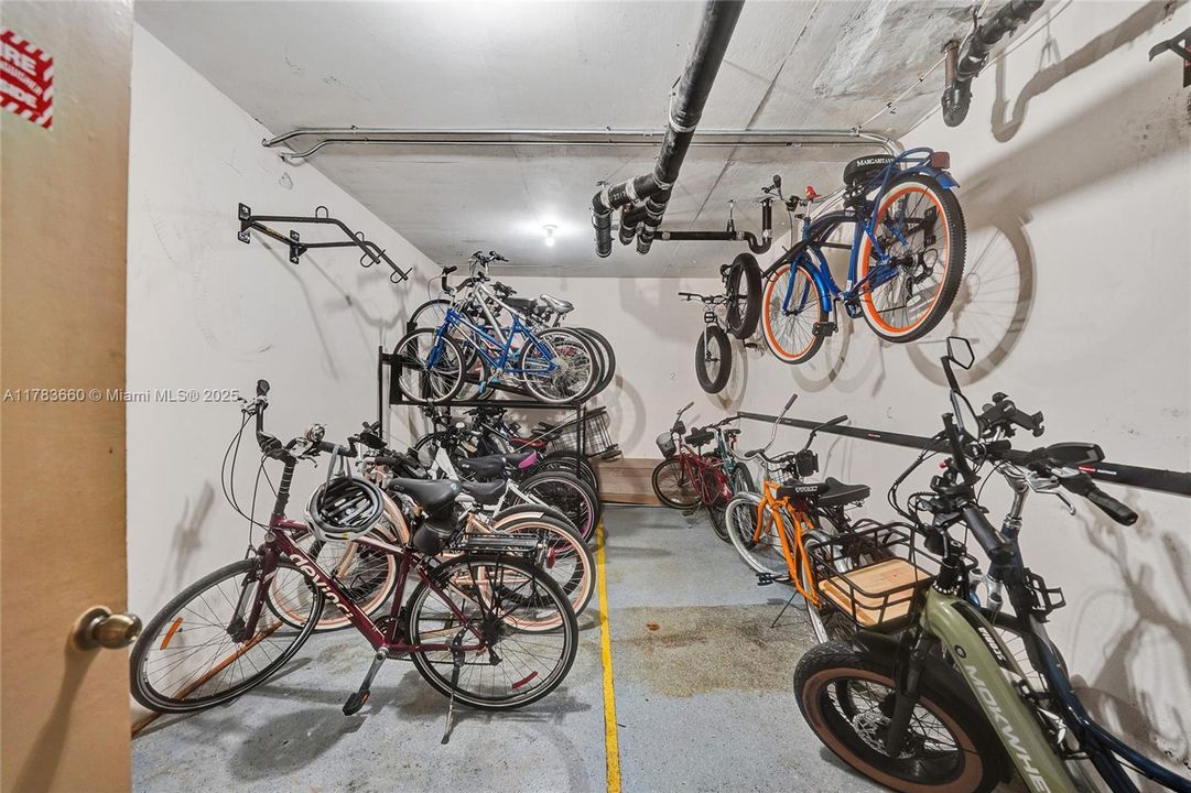 Vendido Recientemente: $345,000 (2 camas, 2 baños, 1242 Pies cuadrados)