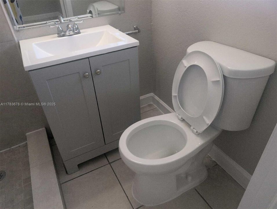 Vendido Recientemente: $457,000 (4 camas, 2 baños, 1344 Pies cuadrados)