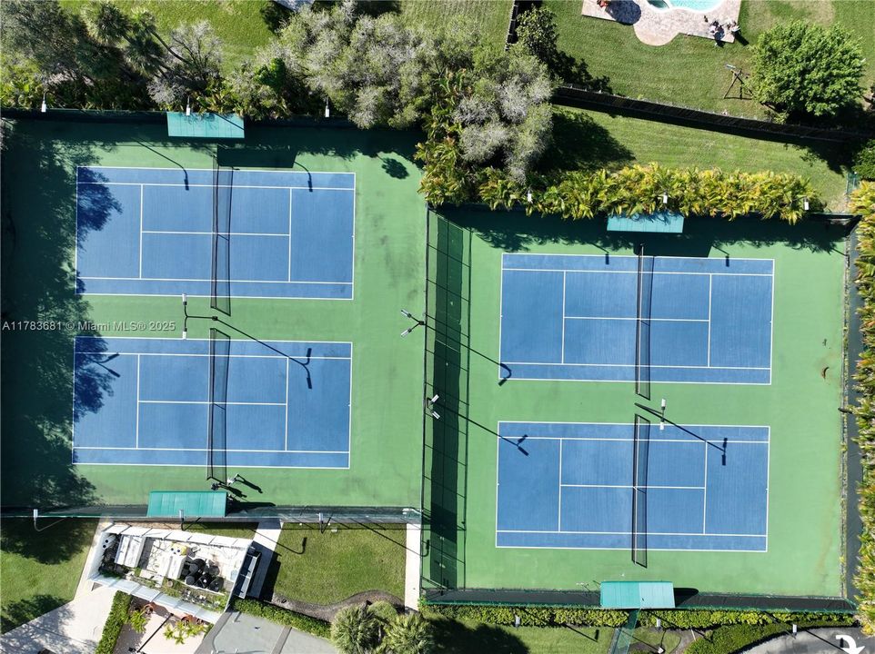 Recently Rented: $2,750 (2 beds, 2 baths, 1110 Square Feet)