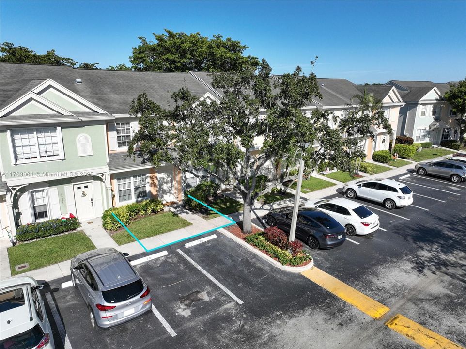 Recently Rented: $2,750 (2 beds, 2 baths, 1110 Square Feet)