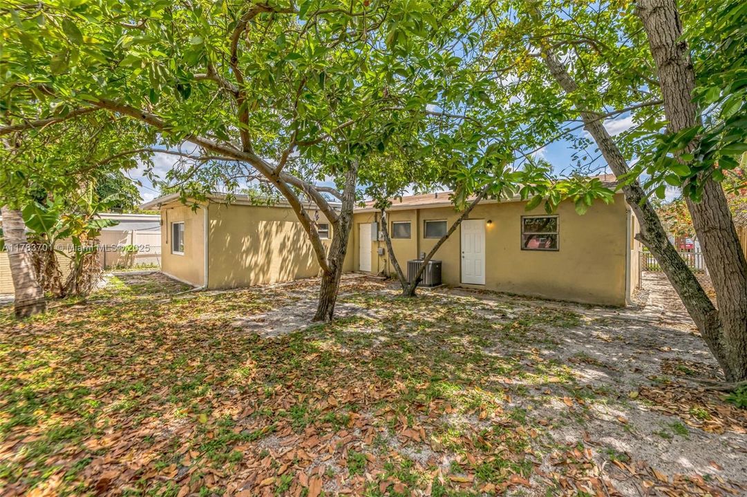 最近售出: $404,000 (4 贝兹, 3 浴室, 1680 平方英尺)