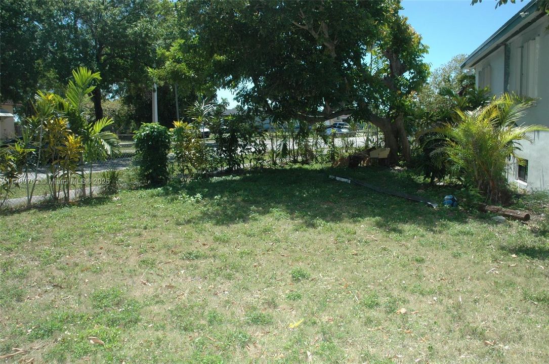 Recently Sold: $520,000 (3 beds, 2 baths, 2182 Square Feet)