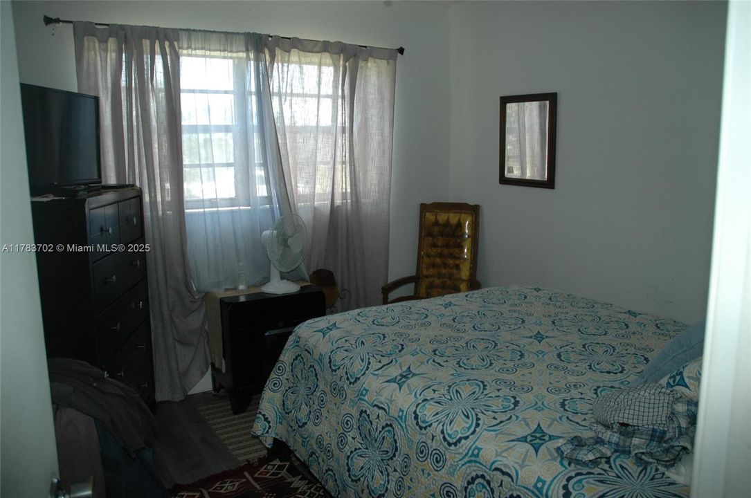 Recently Sold: $520,000 (3 beds, 2 baths, 2182 Square Feet)