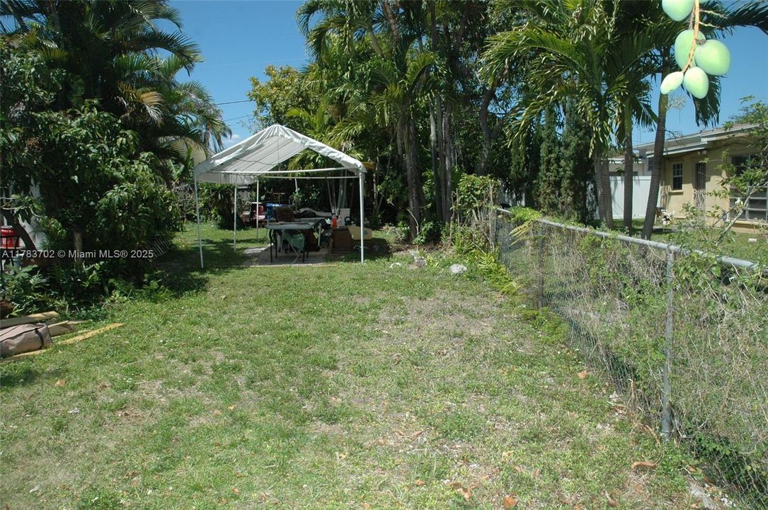 Recently Sold: $520,000 (3 beds, 2 baths, 2182 Square Feet)