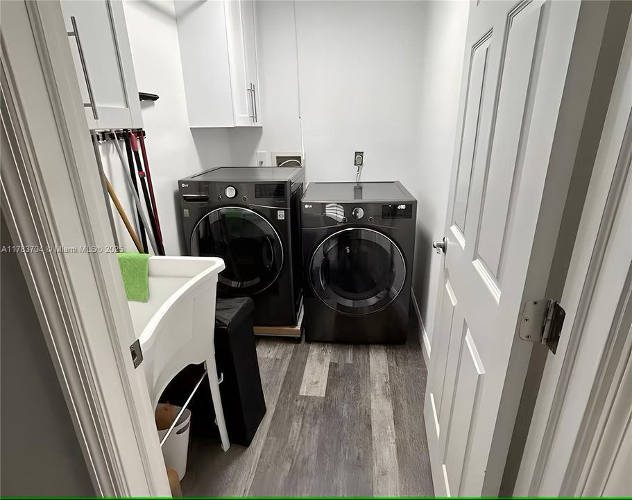 待售: $478,000 (3 贝兹, 2 浴室, 1583 平方英尺)