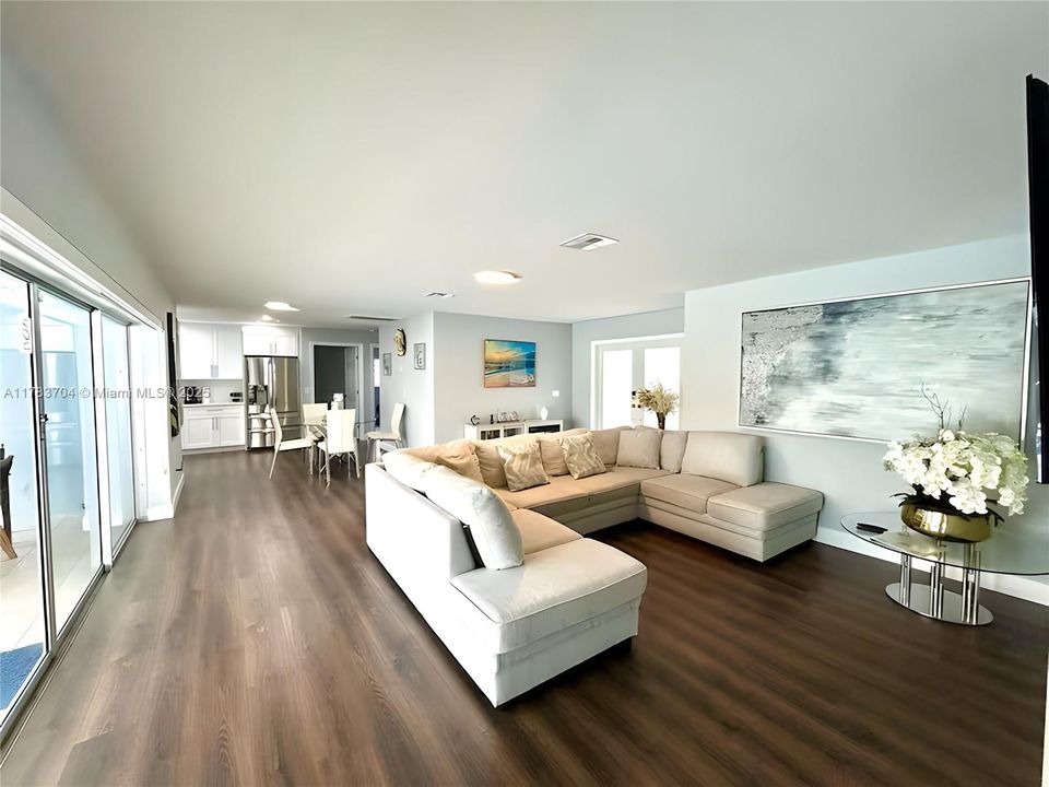 待售: $478,000 (3 贝兹, 2 浴室, 1583 平方英尺)