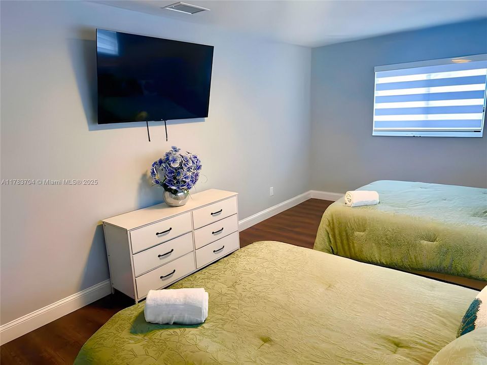 待售: $478,000 (3 贝兹, 2 浴室, 1583 平方英尺)