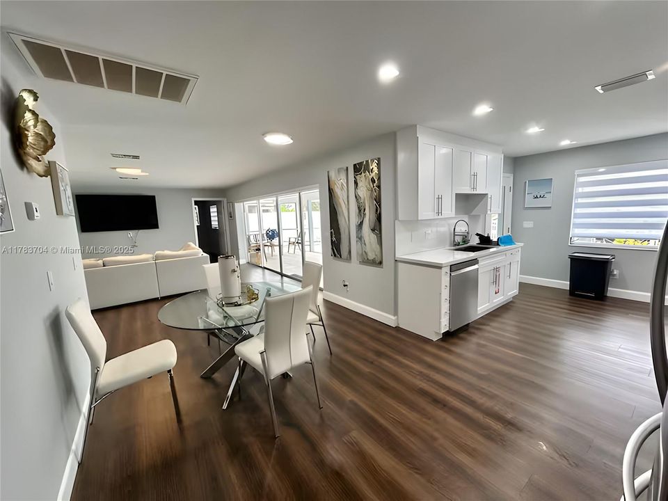 待售: $478,000 (3 贝兹, 2 浴室, 1583 平方英尺)