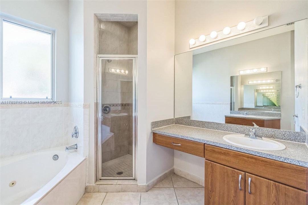 Recently Sold: $851,000 (4 beds, 2 baths, 2826 Square Feet)