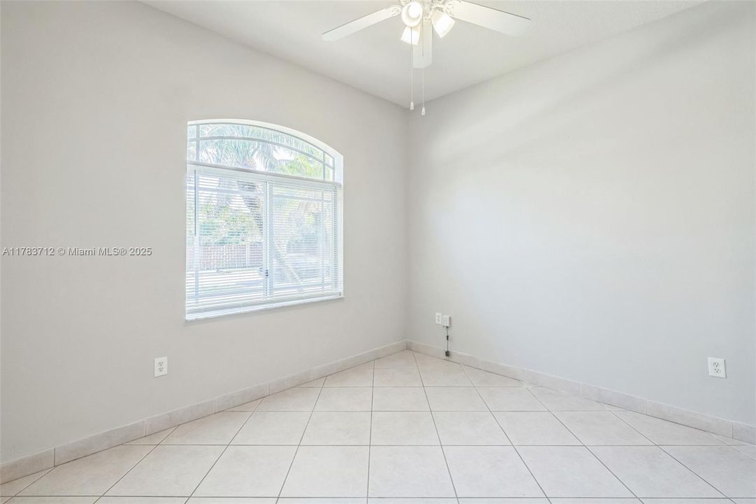 Recently Sold: $851,000 (4 beds, 2 baths, 2826 Square Feet)