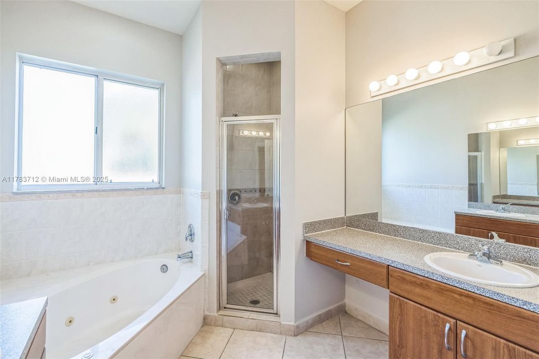 Recently Sold: $851,000 (4 beds, 2 baths, 2826 Square Feet)