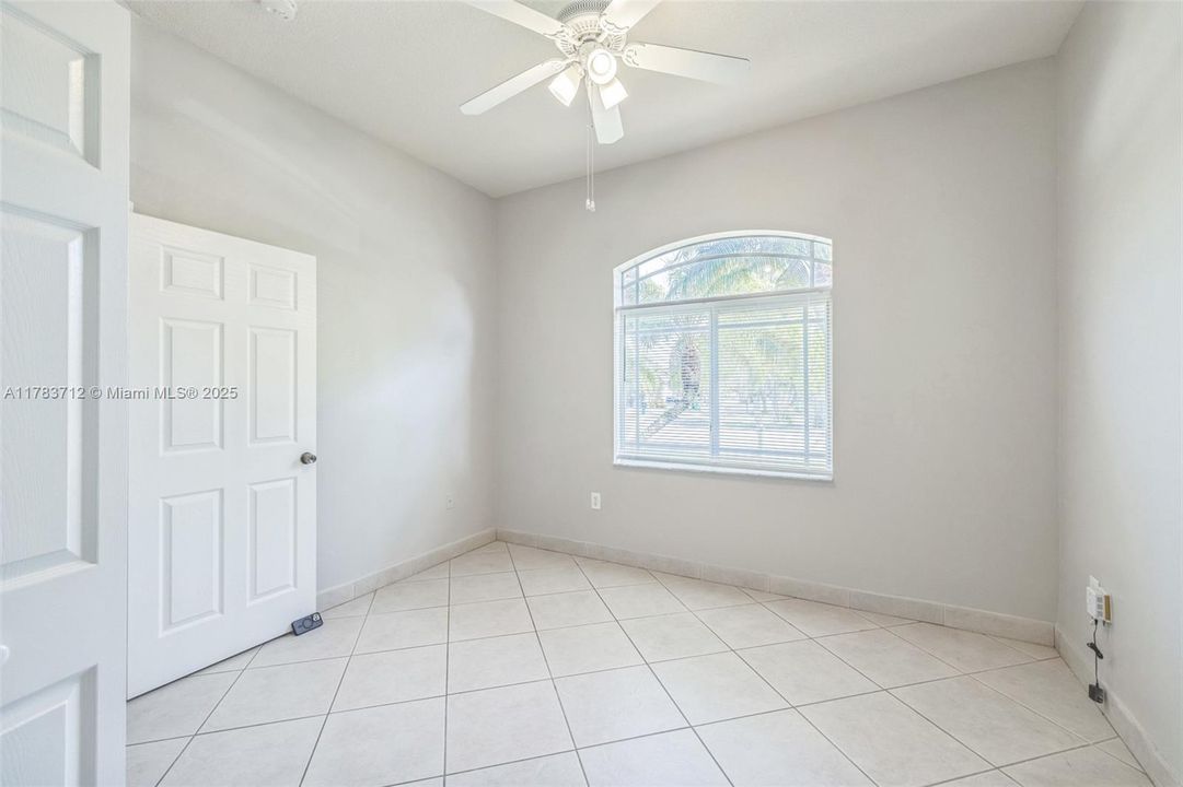 Recently Sold: $851,000 (4 beds, 2 baths, 2826 Square Feet)