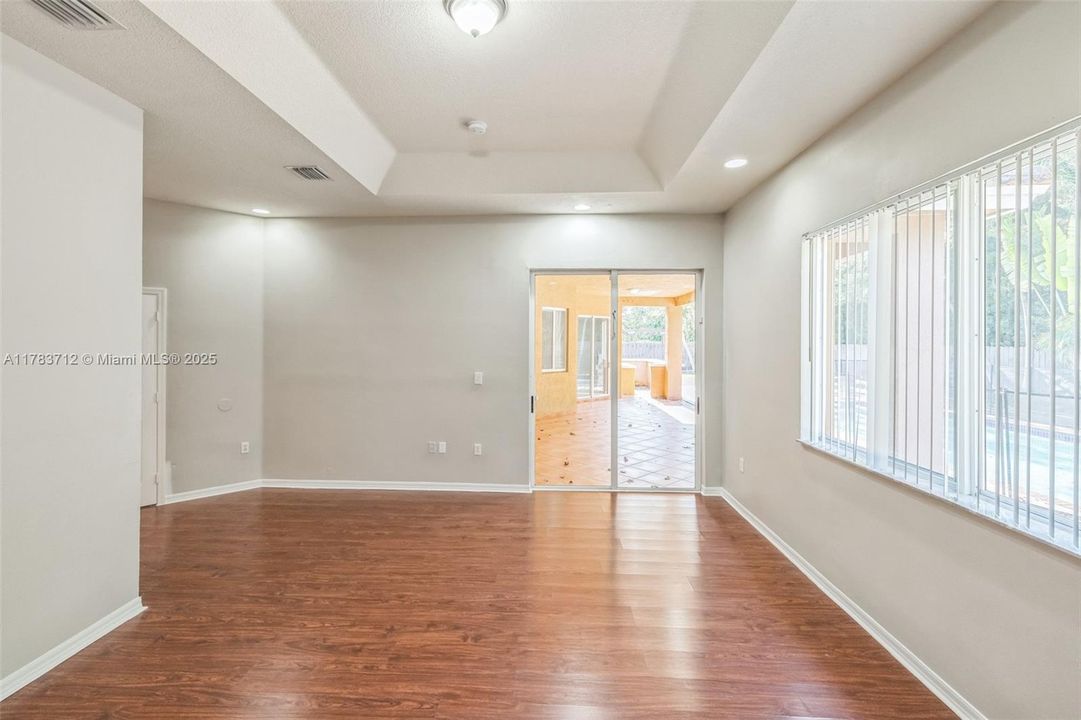 Recently Sold: $851,000 (4 beds, 2 baths, 2826 Square Feet)