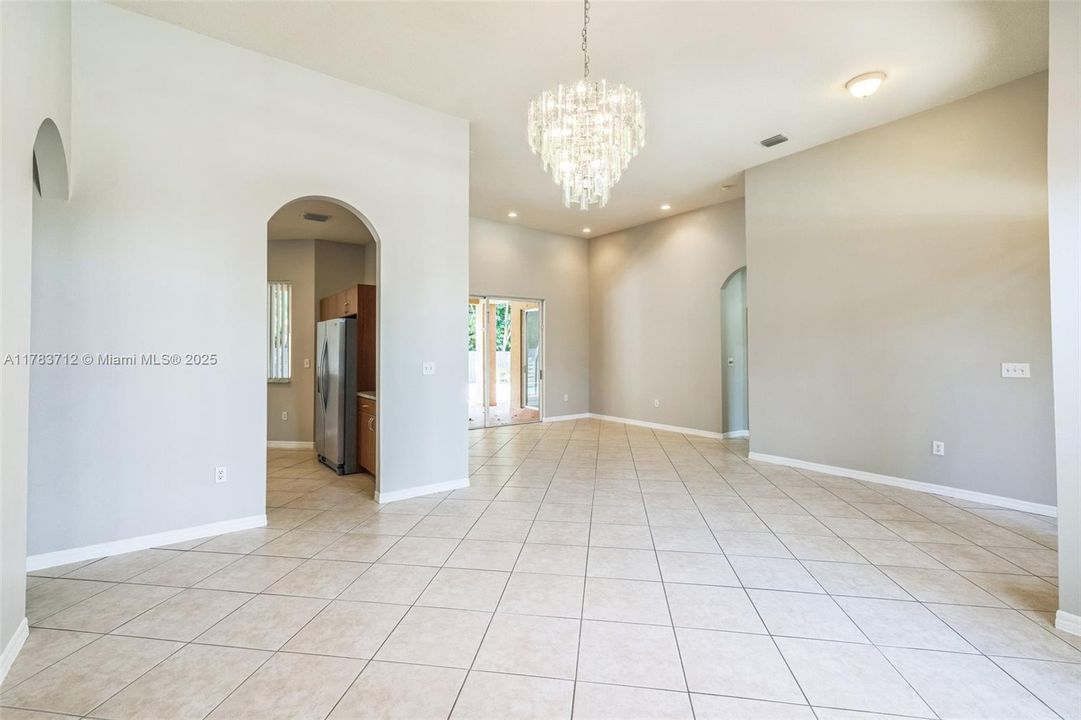 Recently Sold: $851,000 (4 beds, 2 baths, 2826 Square Feet)