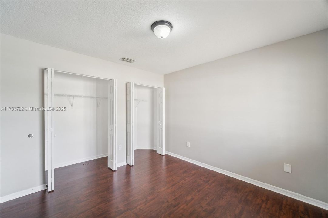 Recently Sold: $756,000 (4 beds, 2 baths, 1967 Square Feet)