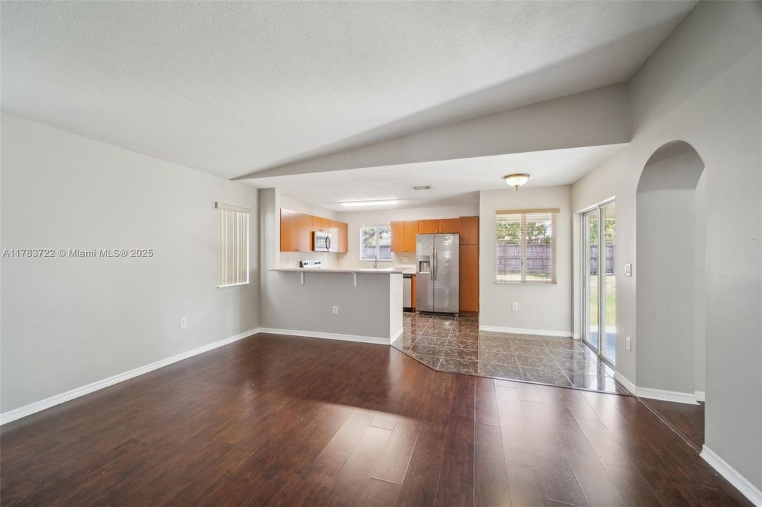 Recently Sold: $756,000 (4 beds, 2 baths, 1967 Square Feet)