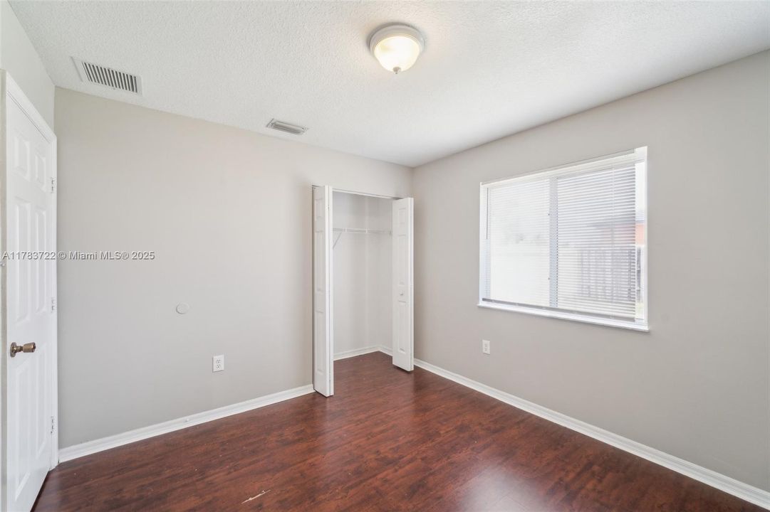 Recently Sold: $756,000 (4 beds, 2 baths, 1967 Square Feet)