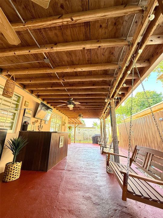 Недавно продано: $640,000 (4 спален, 3 ванн, 1760 Квадратных фут)