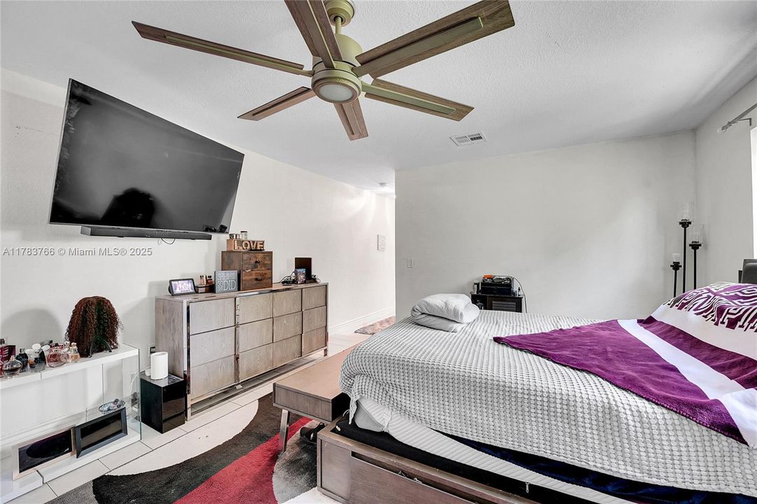 На продажу: $530,000 (3 спален, 2 ванн, 2652 Квадратных фут)