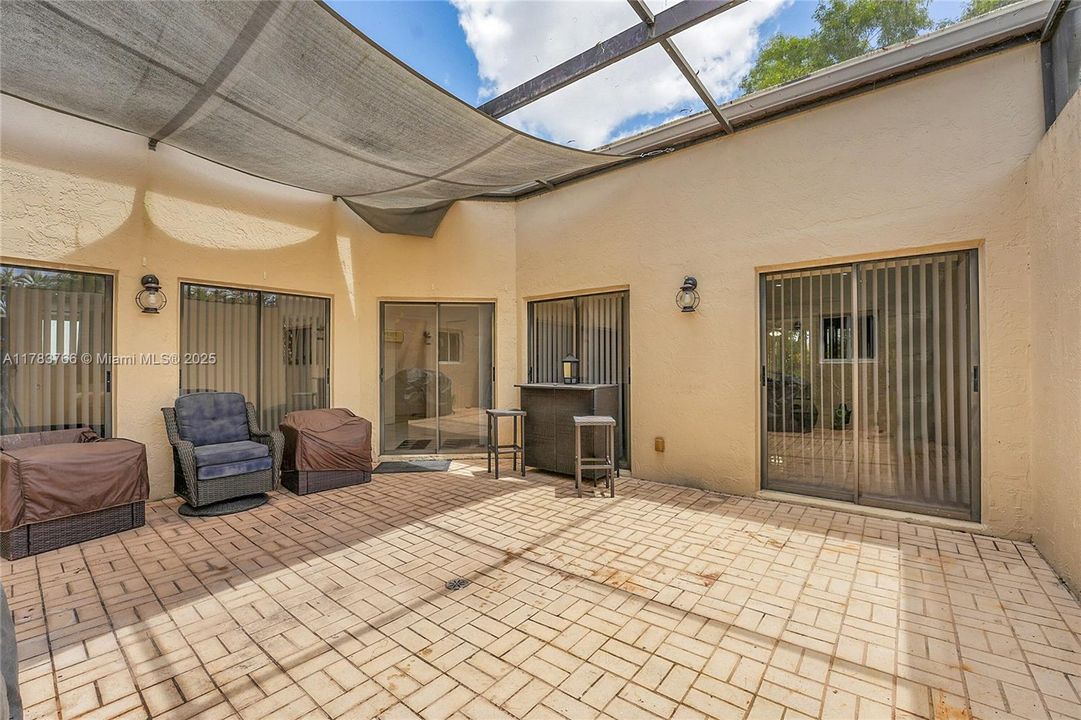 На продажу: $530,000 (3 спален, 2 ванн, 2652 Квадратных фут)