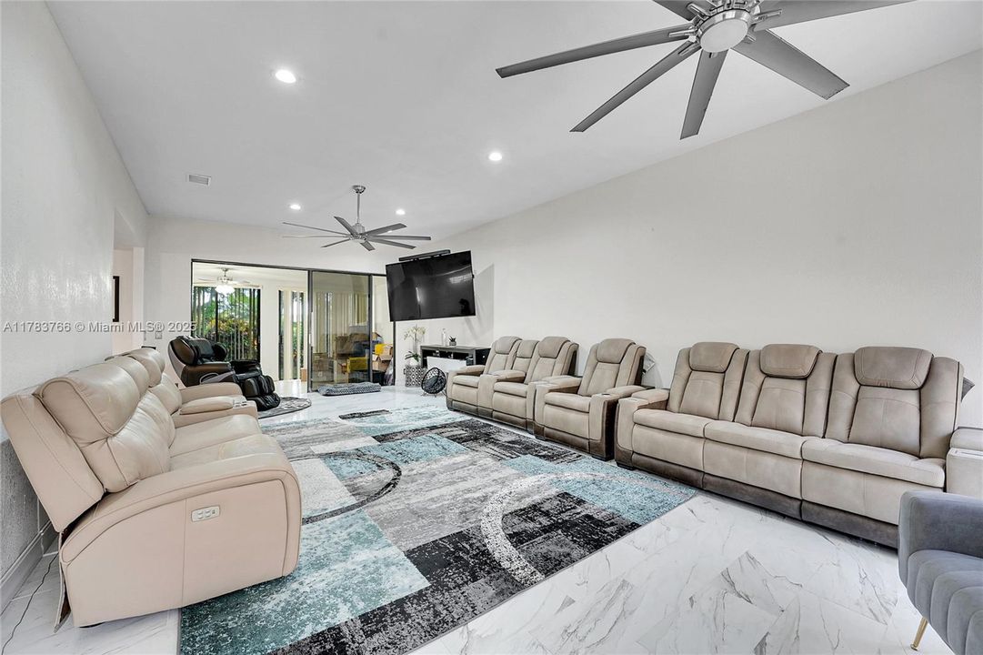 На продажу: $530,000 (3 спален, 2 ванн, 2652 Квадратных фут)