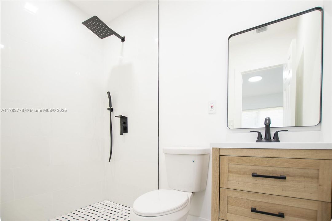 Recently Sold: $500,000 (3 beds, 2 baths, 1118 Square Feet)